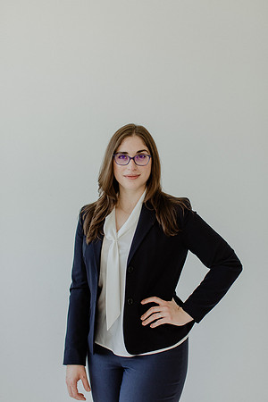 Ismet-Headshots-1148