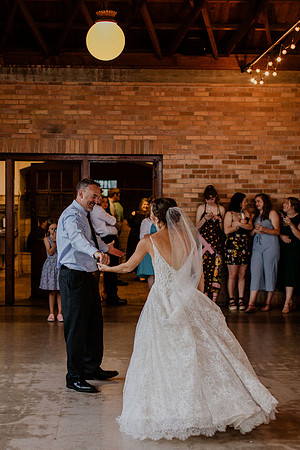 Alyssa-Sam-Wisneski-2109
