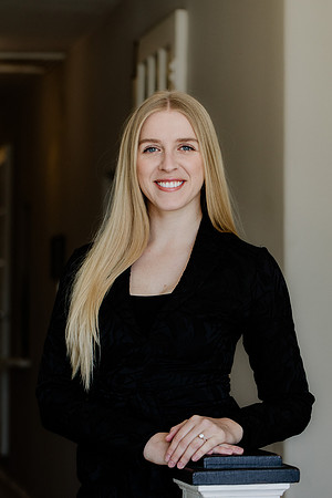 Laken-Headshot-1096