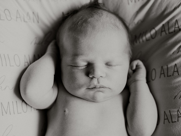 Milo-Newborns-1016