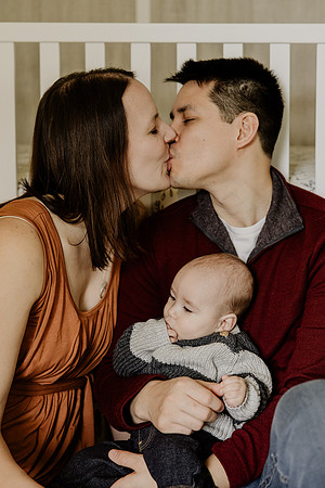 Chin-Family-1041