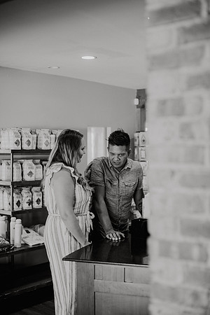 caleb-heather-cedarburg-engagement-session-1011