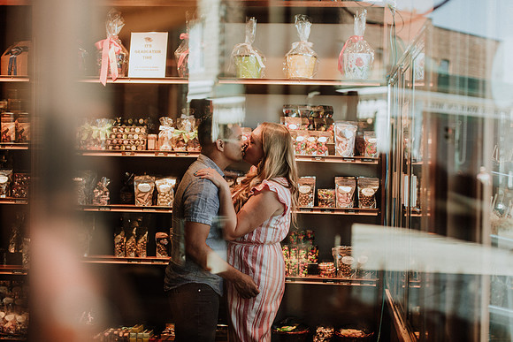 caleb-heather-cedarburg-engagement-session-1040