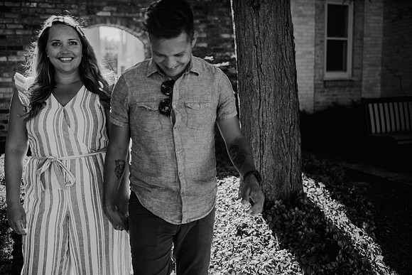 caleb-heather-cedarburg-engagement-session-1061