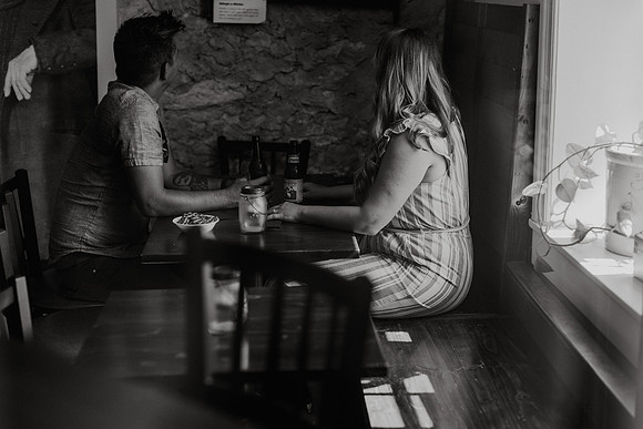 caleb-heather-cedarburg-engagement-session-1072