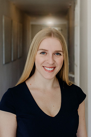 Laken-Headshot-1009