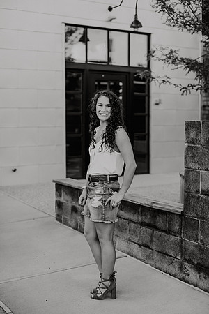 Kaylee-Senior-Photos-1003