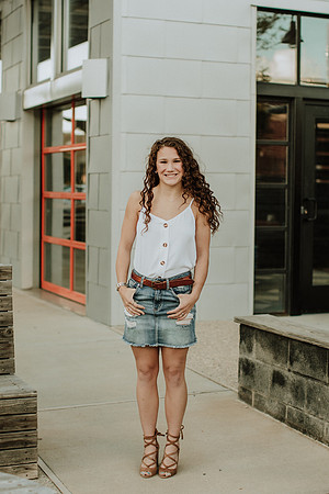 Kaylee-Senior-Photos-1001