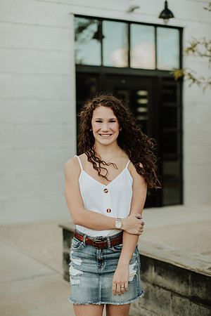 Kaylee-Senior-Photos-1008