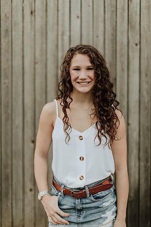 Kaylee-Senior-Photos-1023