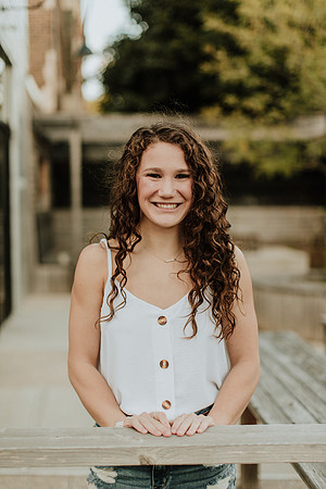Kaylee-Senior-Photos-1018