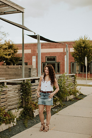 Kaylee-Senior-Photos-1027