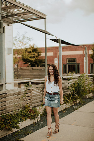 Kaylee-Senior-Photos-1028