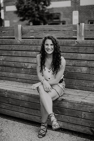 Kaylee-Senior-Photos-1032