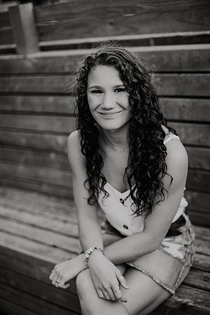 Kaylee-Senior-Photos-1036