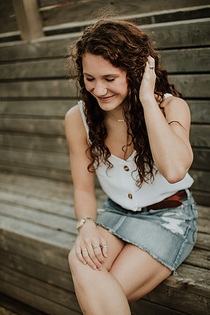 Kaylee-Senior-Photos-1038