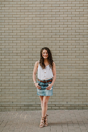 Kaylee-Senior-Photos-1045