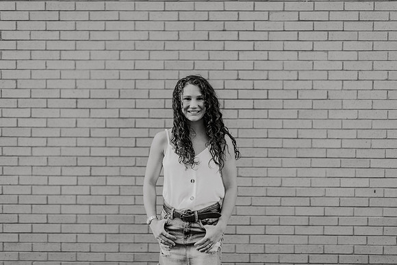 Kaylee-Senior-Photos-1048