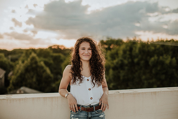 Kaylee-Senior-Photos-1073
