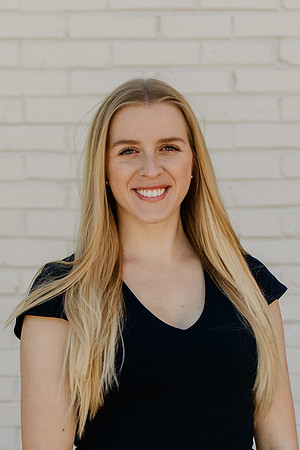 Laken-Headshot-1098