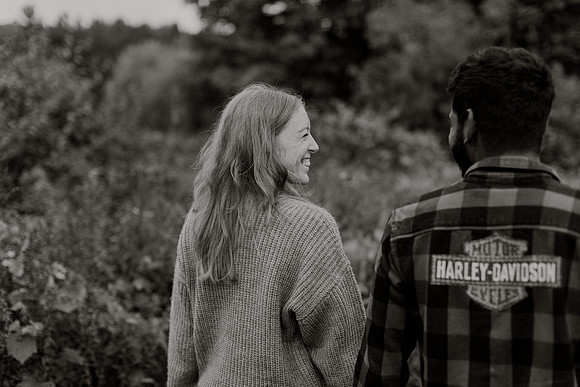 Taylor-Eddie-Engagement-Session-1041