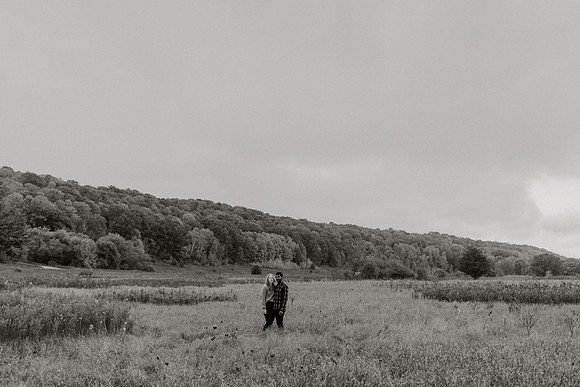 Taylor-Eddie-Engagement-Session-1070