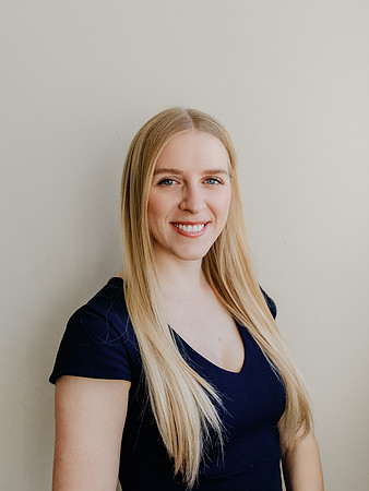 Laken-Headshot-1025