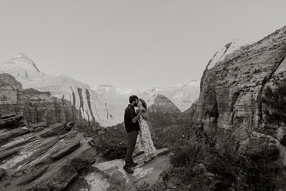 Laura-Jeffrey-Miller-Zion-1135
