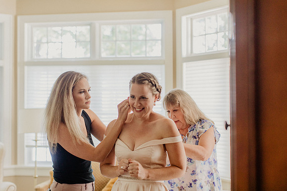 Molly-Josh-Juedes-Wedding-1075