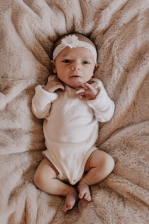 avery-newborn-family-1138