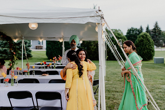 Anu-Omesh-Mehndi-1080