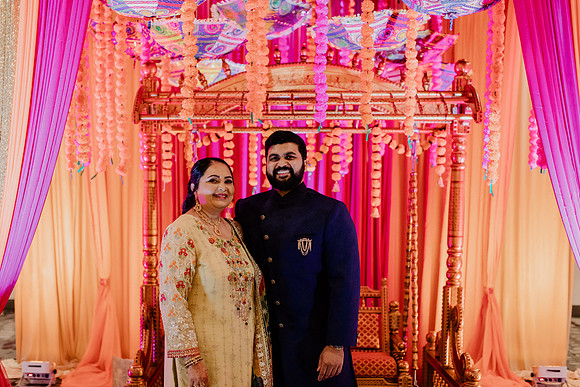 Anu-Omesh-Sangeet-1203
