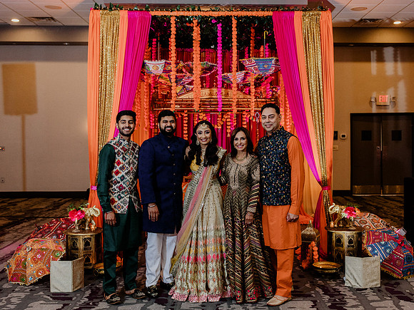 Anu-Omesh-Sangeet-1310
