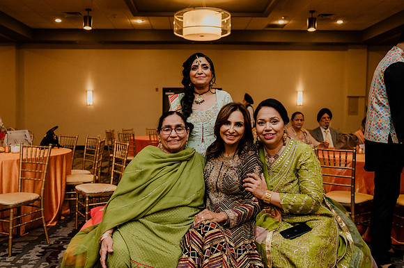 Anu-Omesh-Sangeet-1350