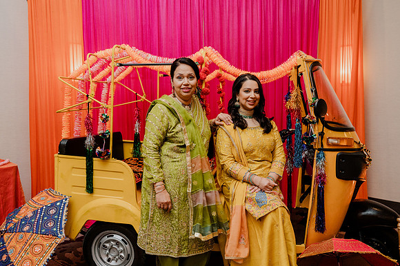 Anu-Omesh-Sangeet-1386