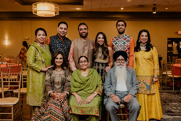 Anu-Omesh-Sangeet-1405