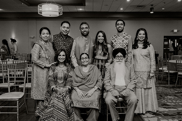 Anu-Omesh-Sangeet-1406