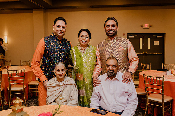 Anu-Omesh-Sangeet-1407