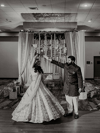 Anu-Omesh-Sangeet-1426