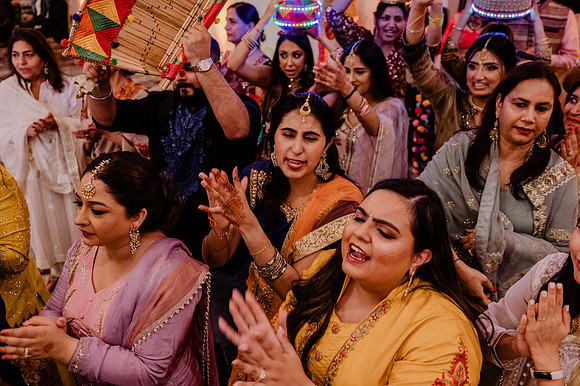 Anu-Omesh-Sangeet-2030