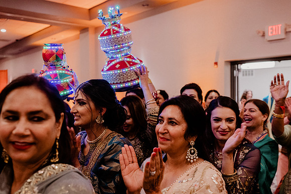 Anu-Omesh-Sangeet-2036