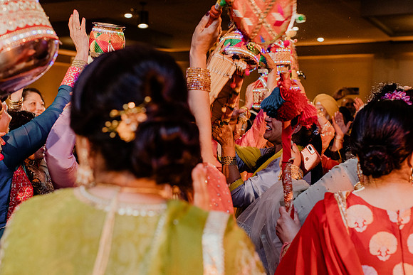 Anu-Omesh-Sangeet-2052