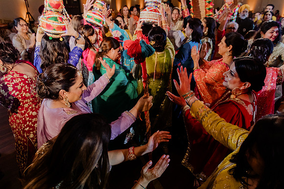 Anu-Omesh-Sangeet-2057