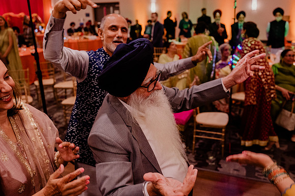 Anu-Omesh-Sangeet-2085