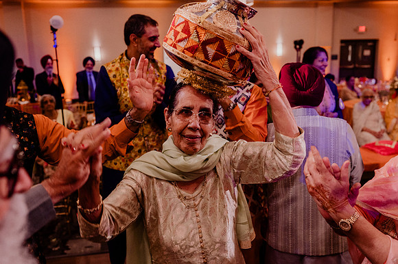 Anu-Omesh-Sangeet-2088