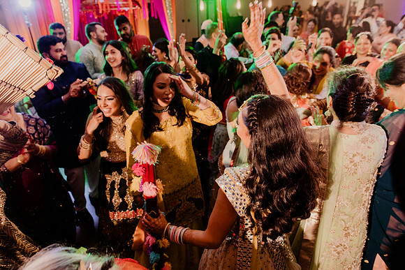 Anu-Omesh-Sangeet-2113