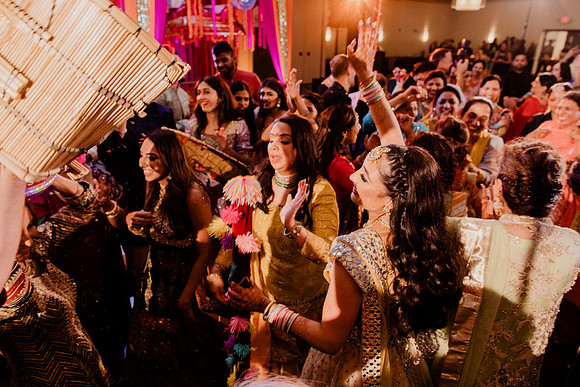 Anu-Omesh-Sangeet-2114