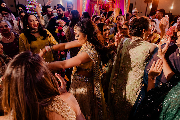 Anu-Omesh-Sangeet-2118