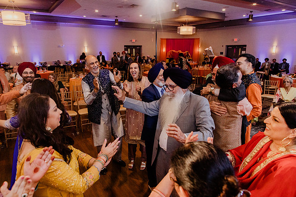 Anu-Omesh-Sangeet-2139