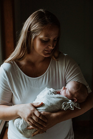 Marcus-Karnitz-Newborn-1171